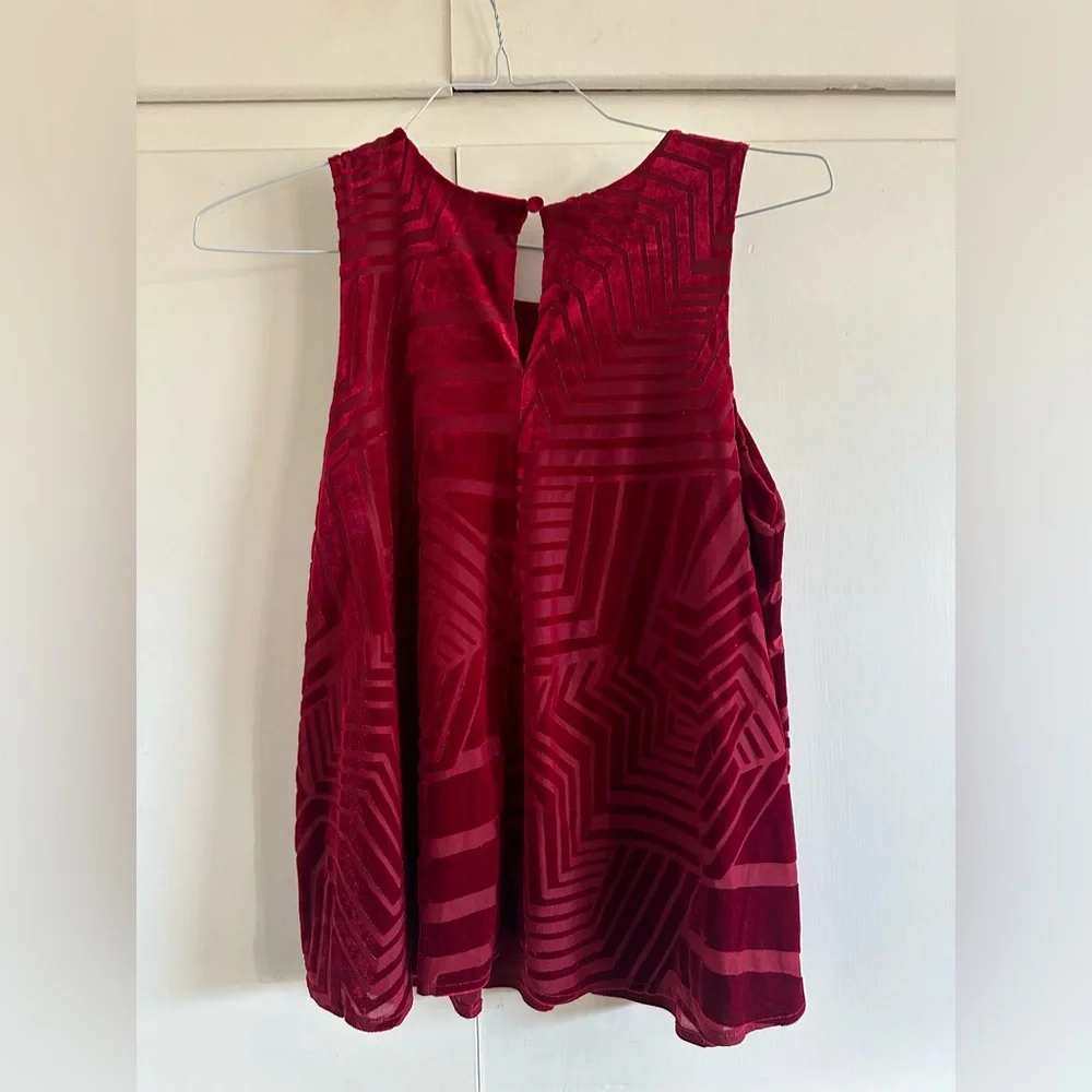 Pink/red sleevelesss blouse from Anthropologie - size small - worn 1-2x - Picture 2 of 4